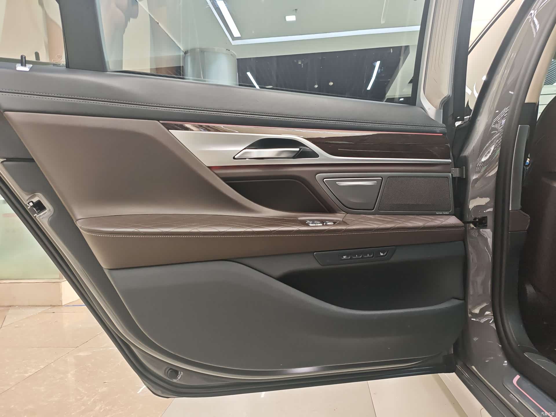 BMW 7 Series, 2019 10
