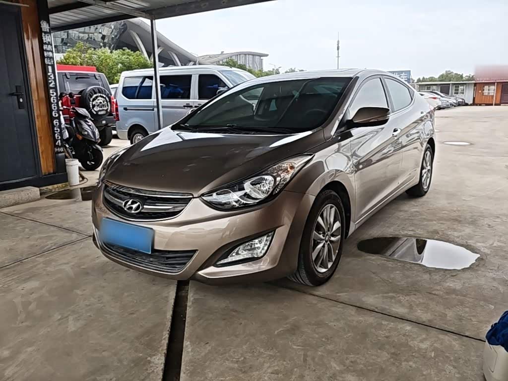 Hyundai Elantra