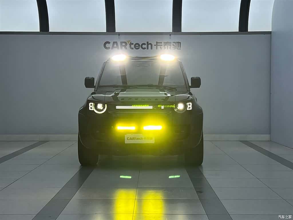 Land Rover Defender, 2025 14