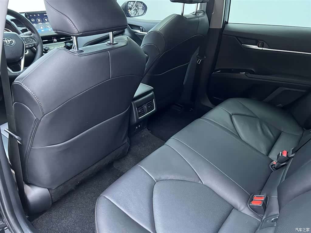 Toyota Camry, 2023 17