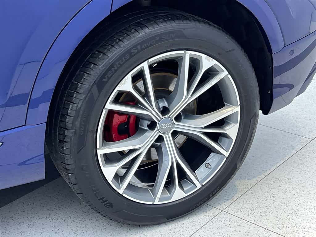 Audi Q8, 2020 8
