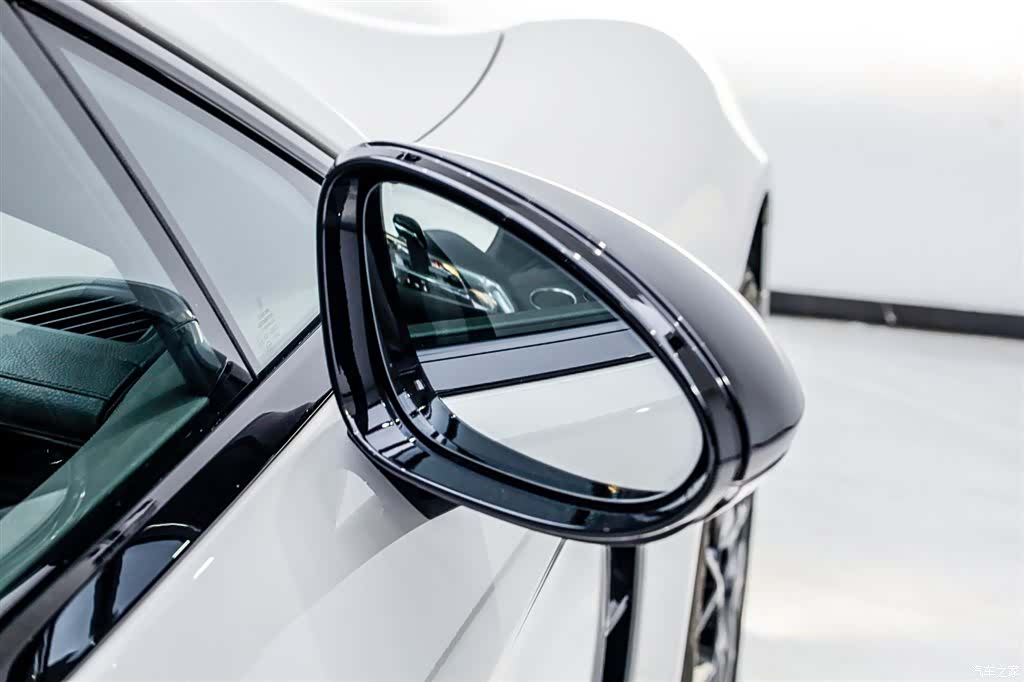 Porsche Panamera, 2022 8