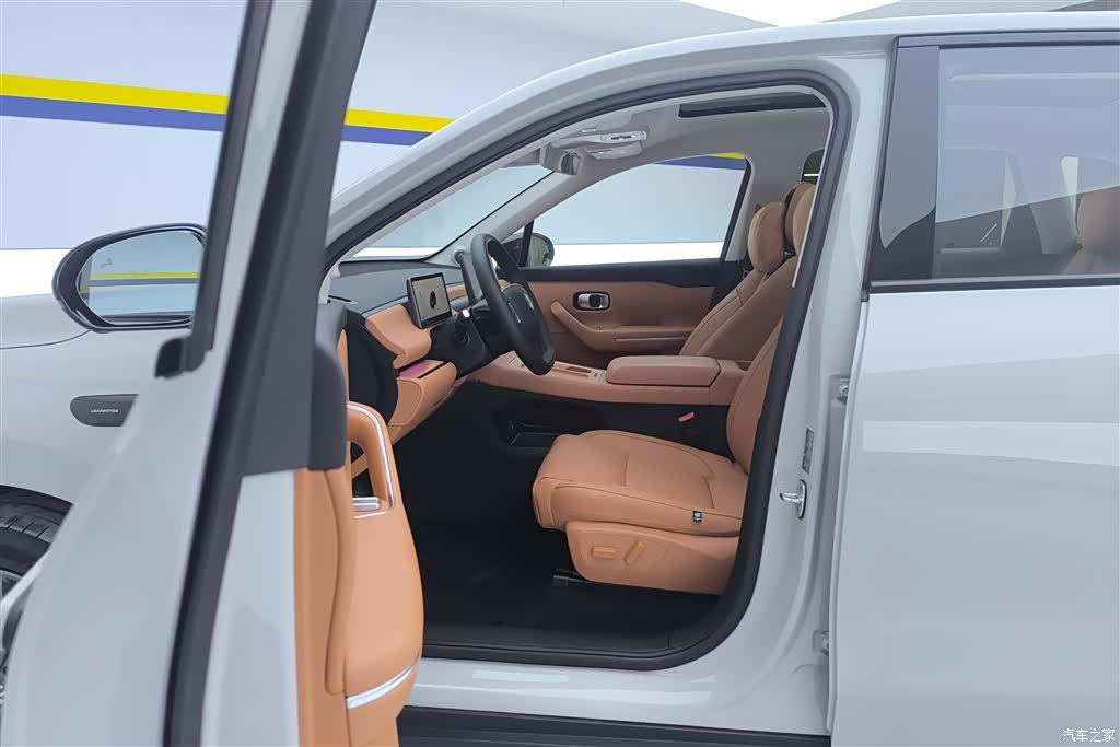 Leapmotor C10, 2025 9