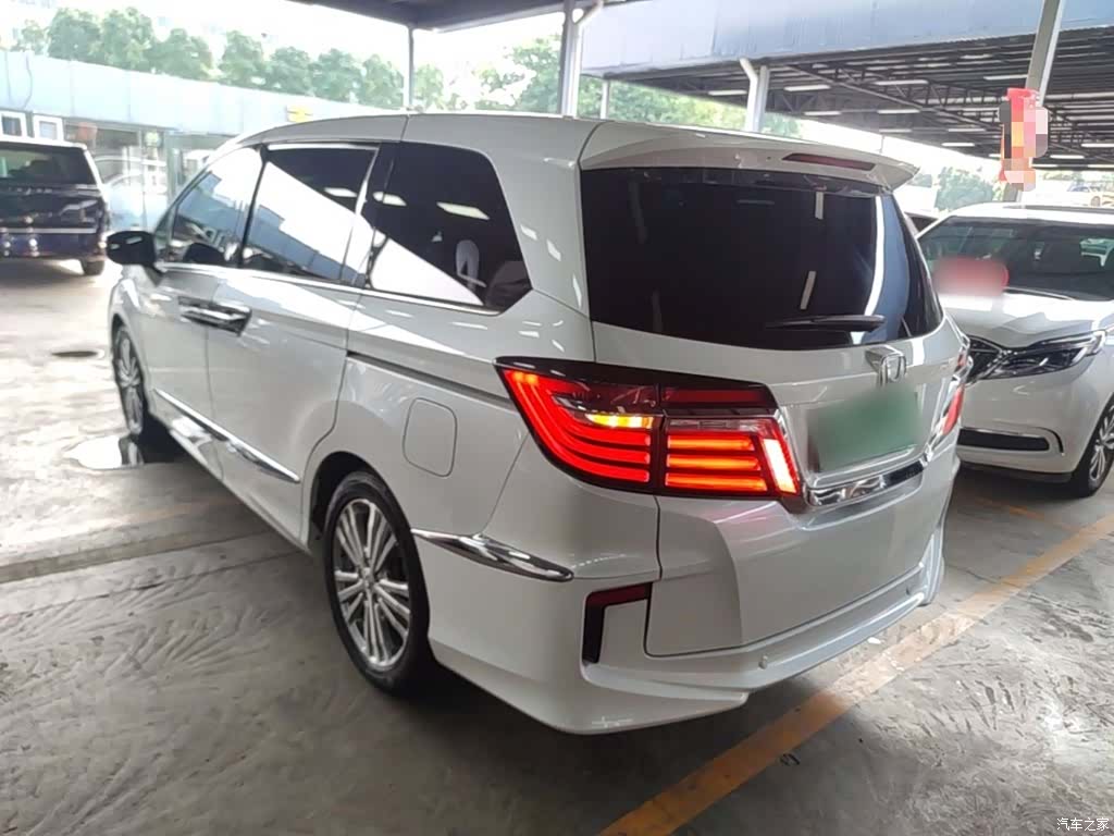 Honda Elysion, 2018 все фото