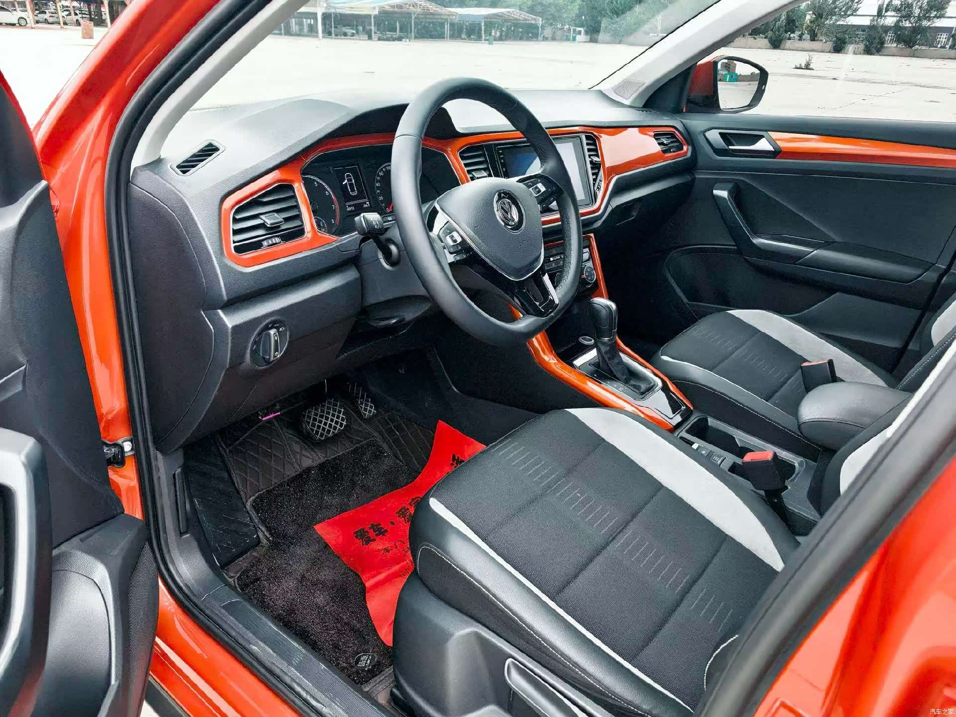 Volkswagen T-ROC, 2019 6