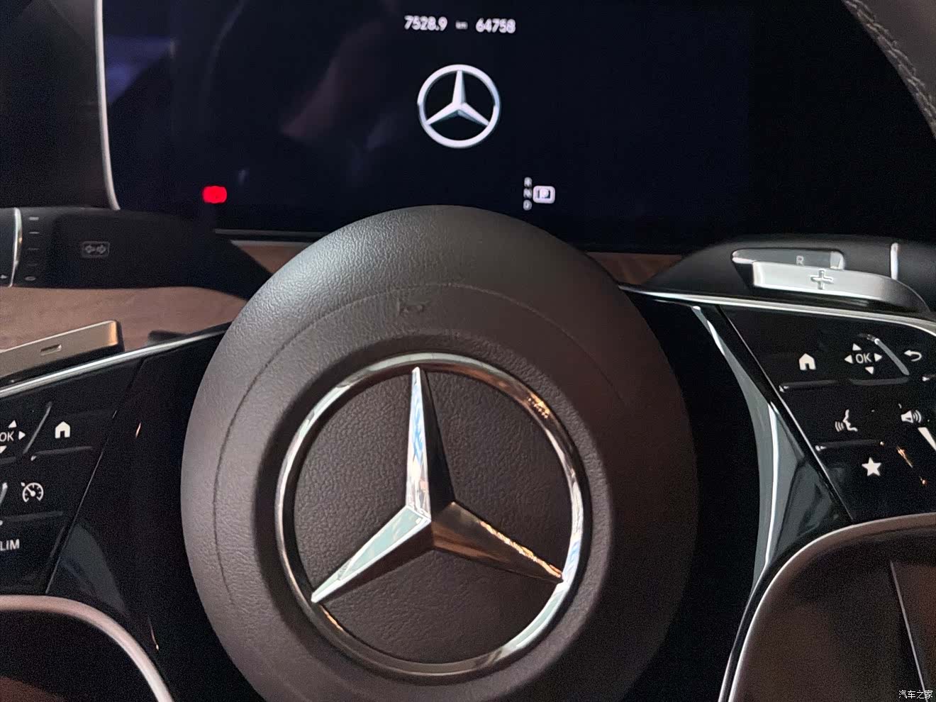 Mercedes-Benz E-Class, 2022 все фото