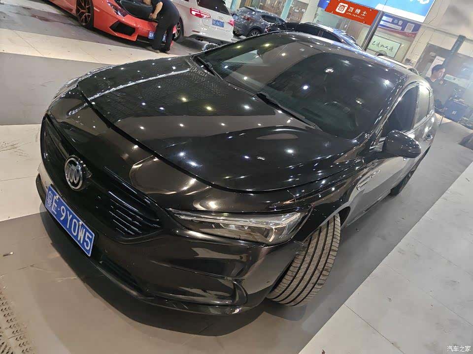 Buick LaCrosse, 2020 1