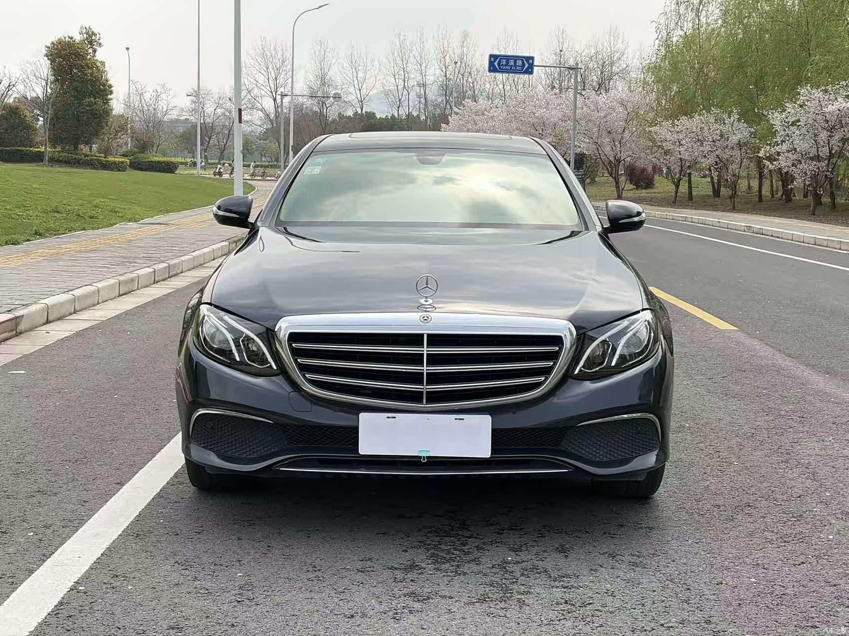 Mercedes-Benz E-Class, 2019 3