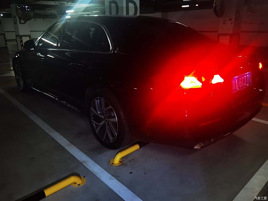 Mercedes-Benz E-Class, 2025 3