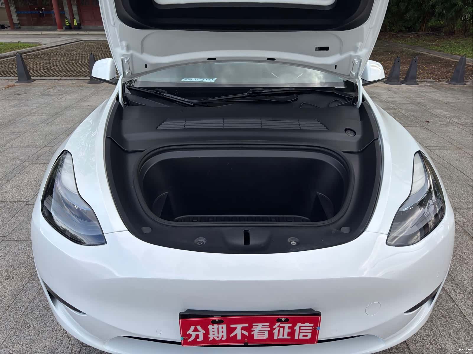 Tesla Model Y, 2023 15