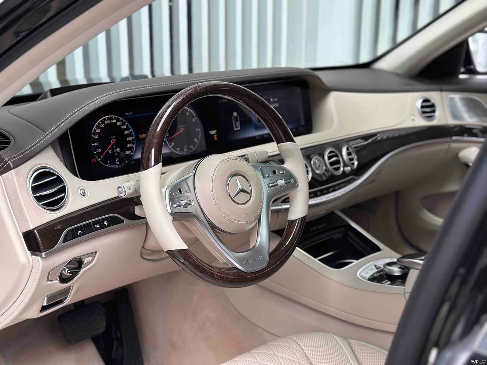 Maybach S-Class, 2018 10