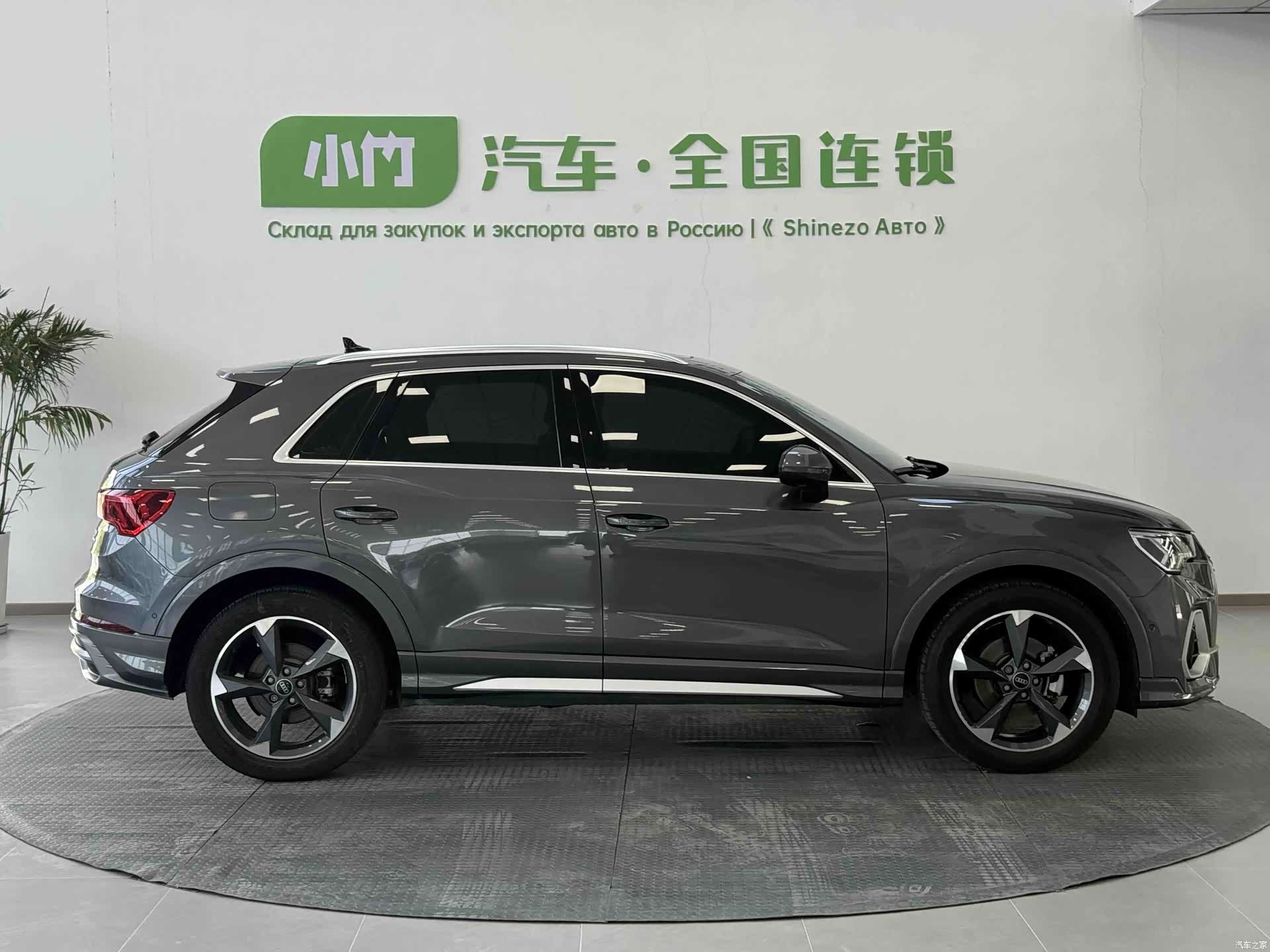 Audi Q3, 2022 все фото
