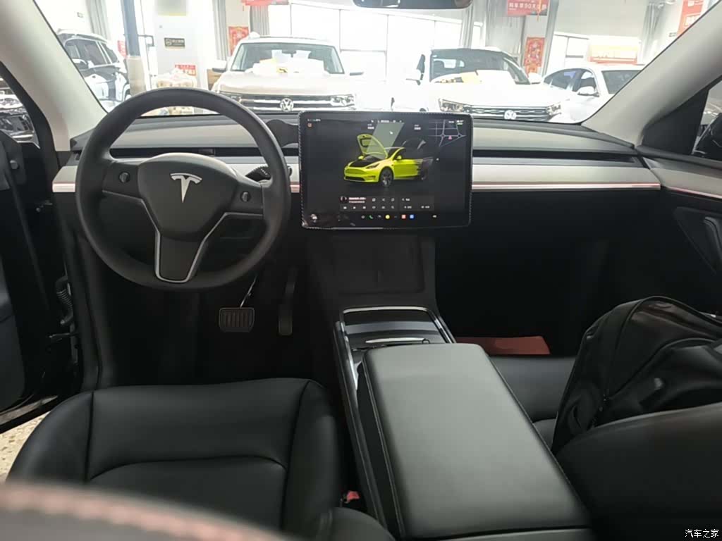 Tesla Model Y, 2024 10