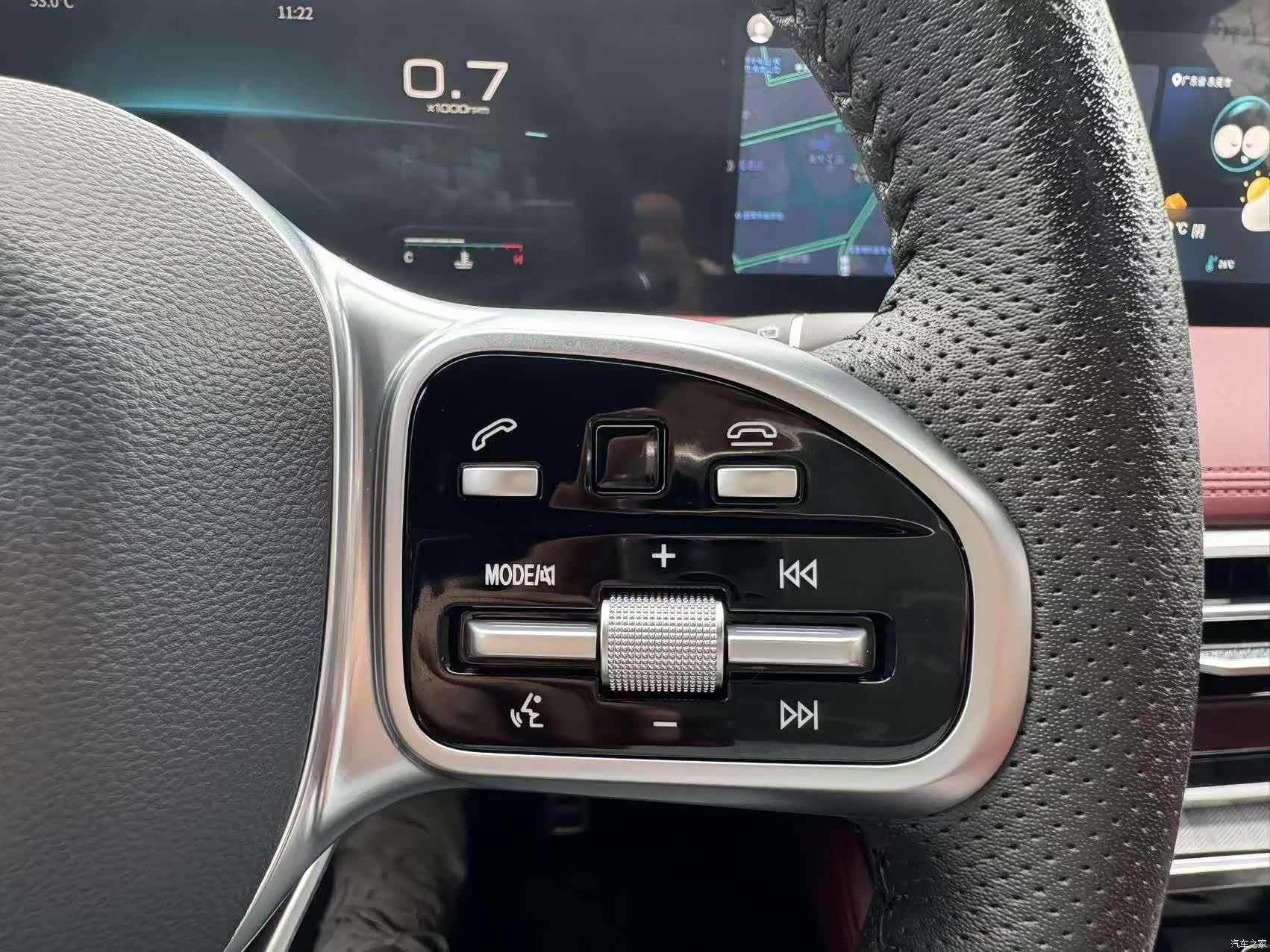 Jetour X70, 2023 28