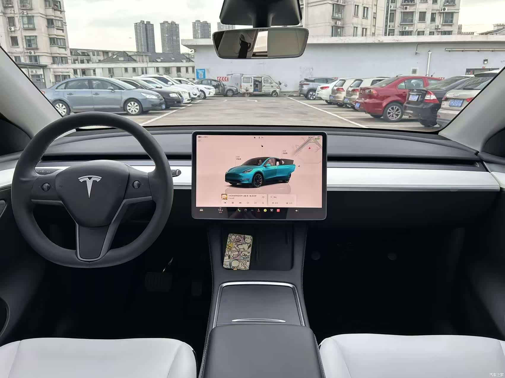 Tesla Model Y, 2022 все фото