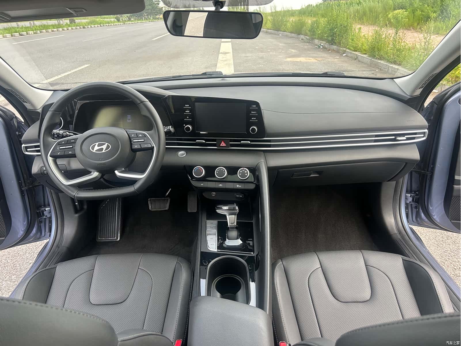 Hyundai Elantra, 2024 11