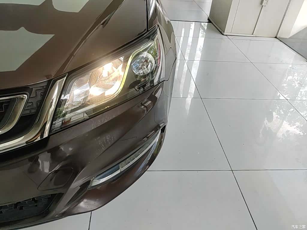 Geely Emgrand, 2017 24