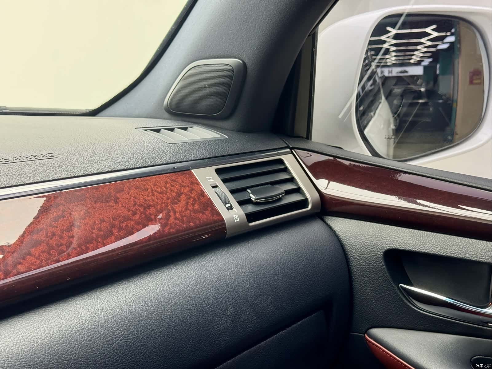 Lexus LX, 2016 6
