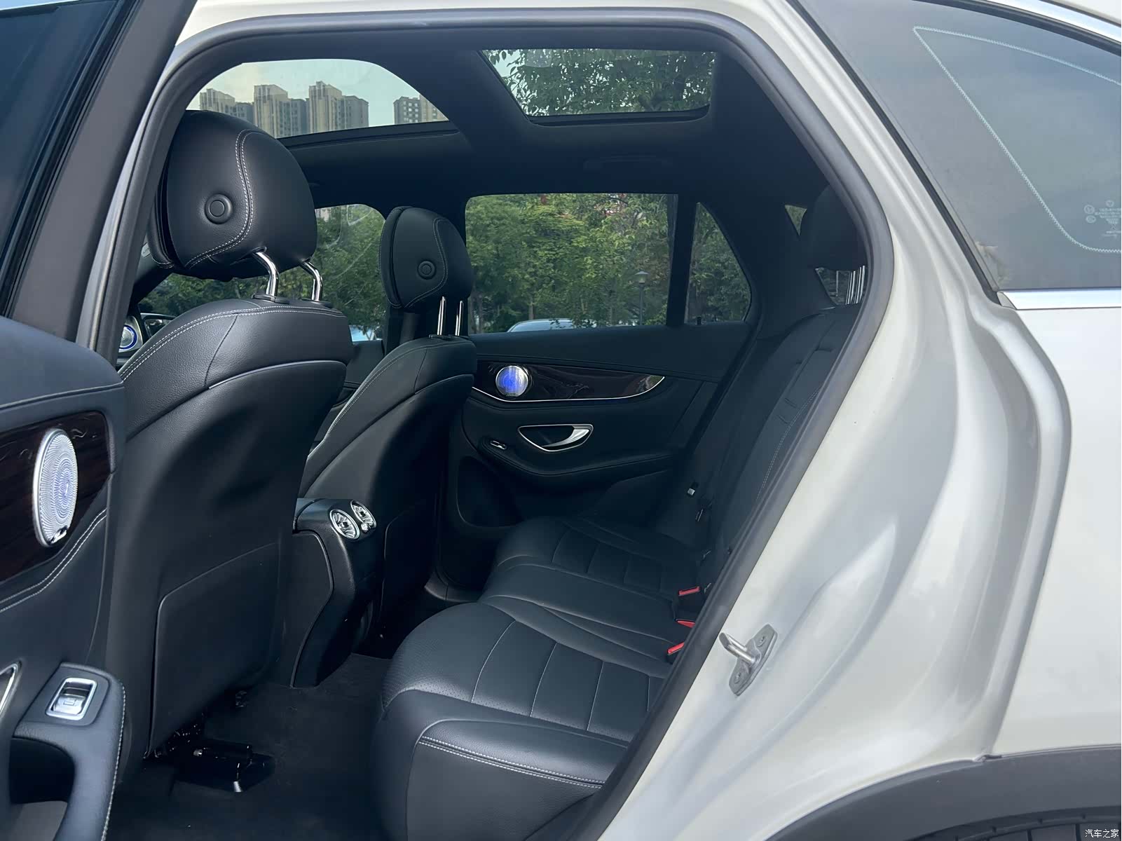Mercedes-Benz GLC, 2018 15