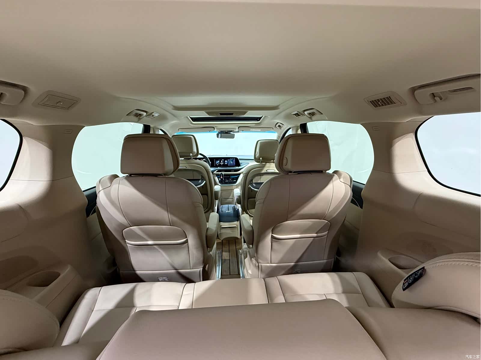Buick GL8, 2022 25
