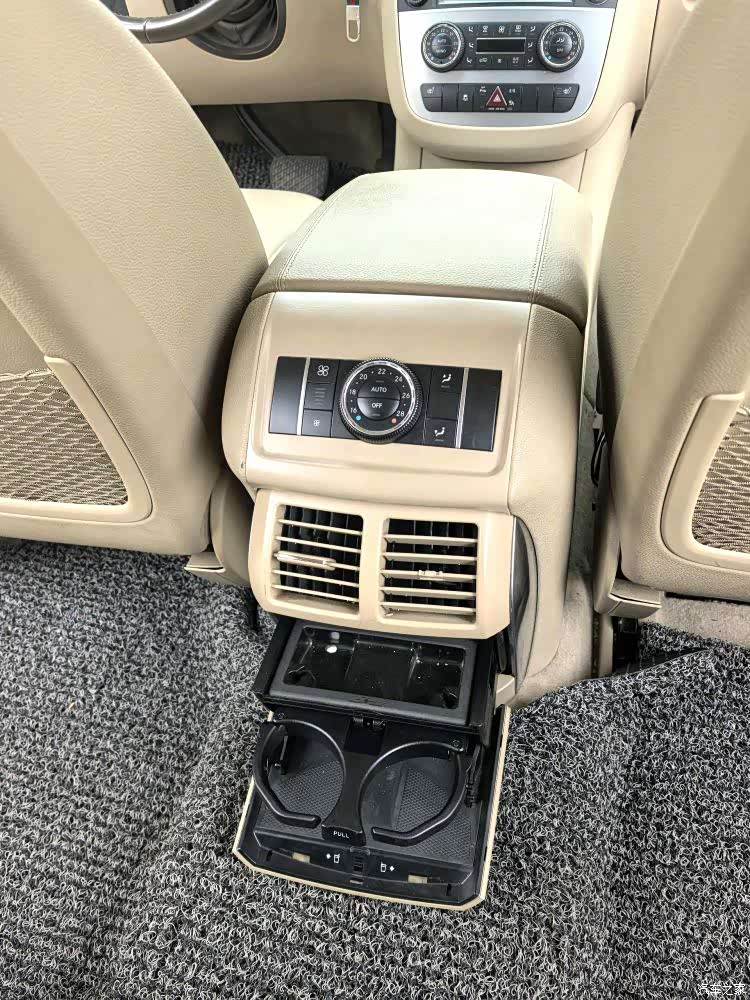 Mercedes-Benz R-Class, 2013 15
