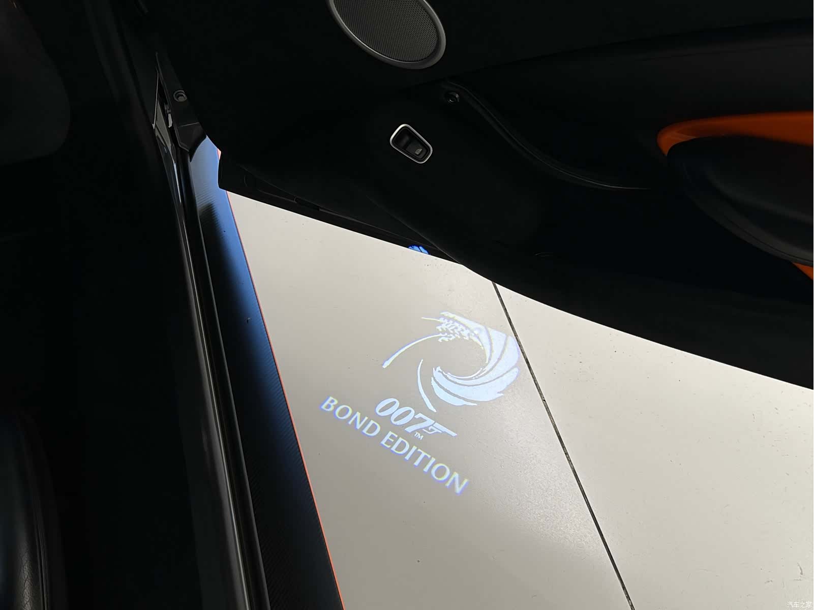 Aston Martin Vantage, 2019 10
