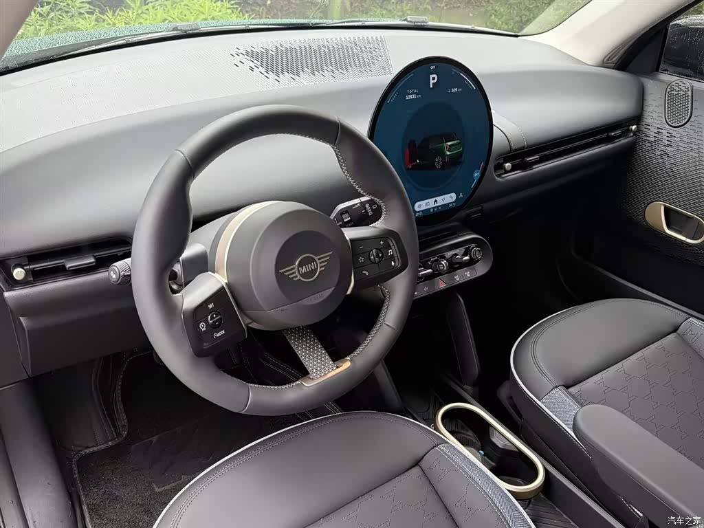 Mini Cooper, 2025 12