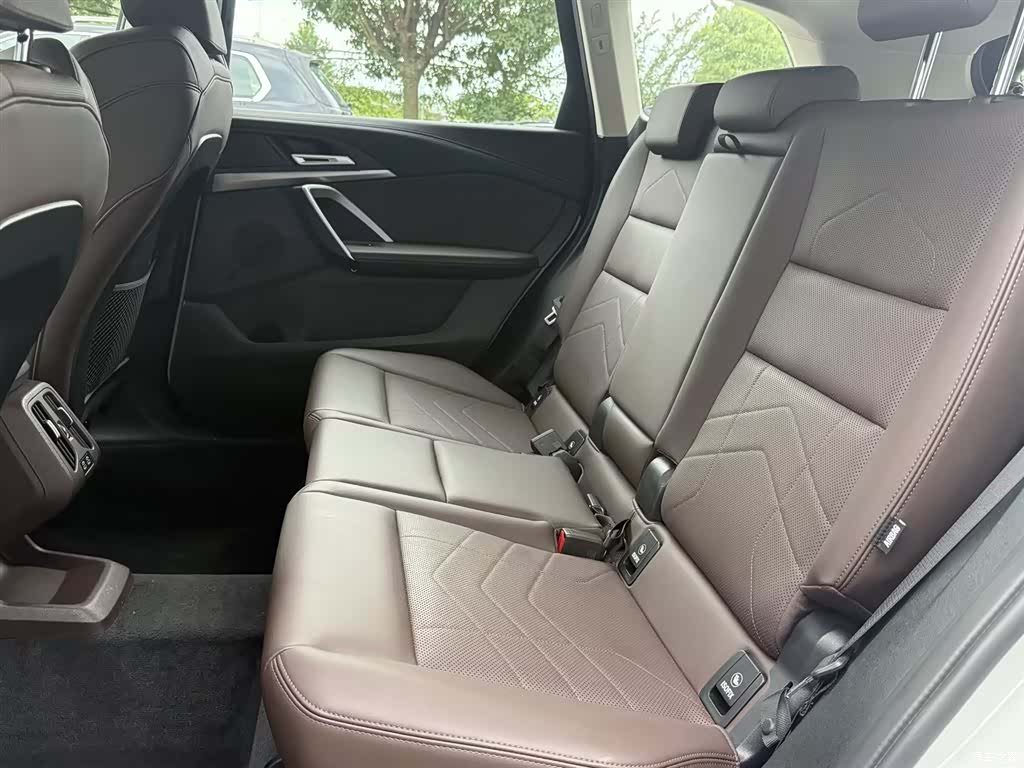 BMW X1, 2025 11