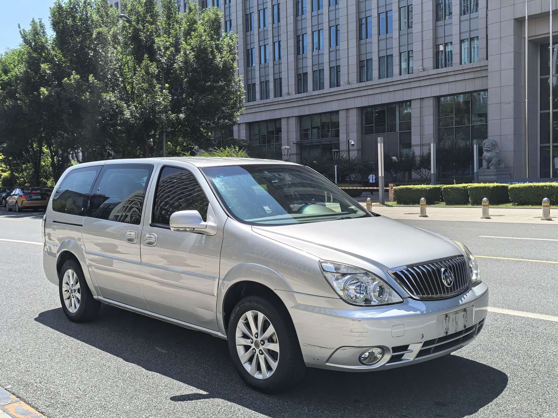 Buick GL8, 2014 7