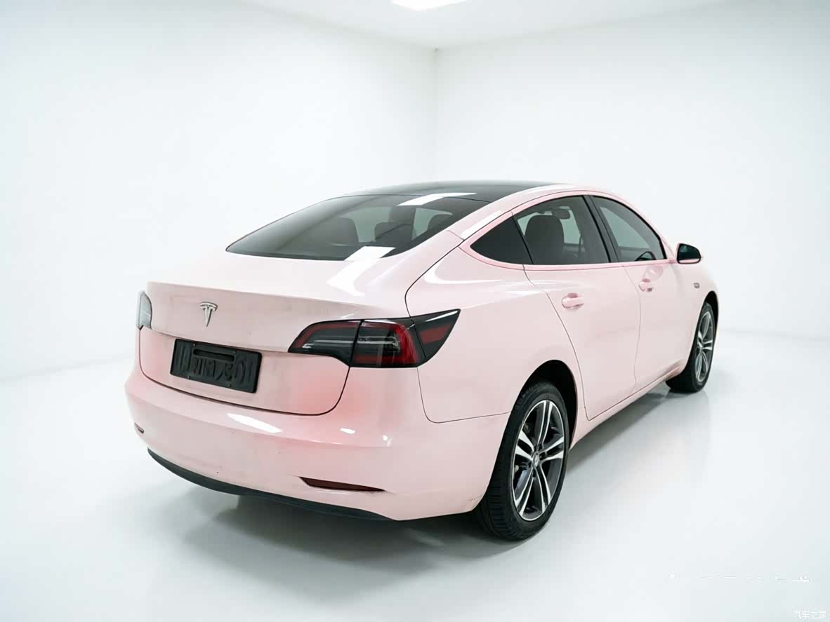 Tesla Model 3, 2022 4