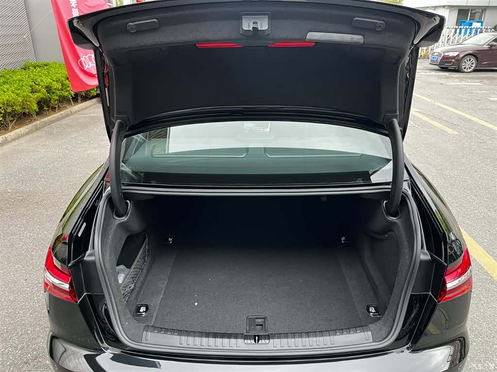 Audi A6L, 2022 7