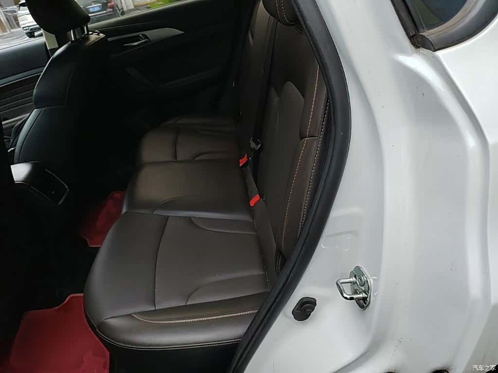 Changan CS35, 2019 17
