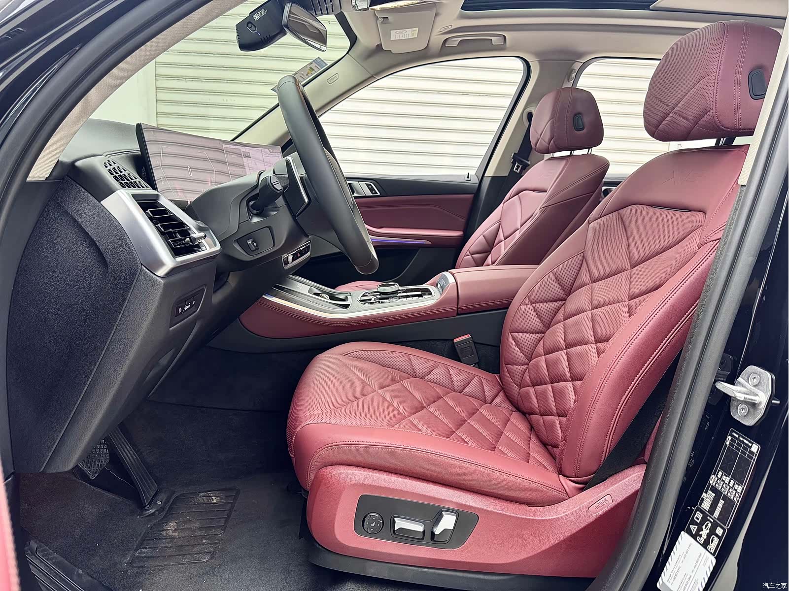 BMW X5, 2025 11