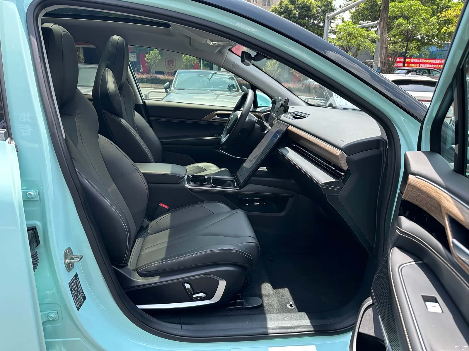Xpeng P5, 2022 10