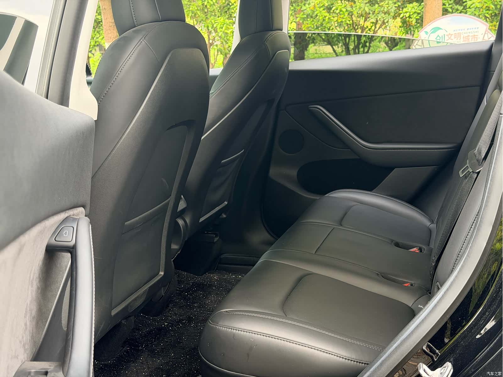 Tesla Model Y, 2022 11