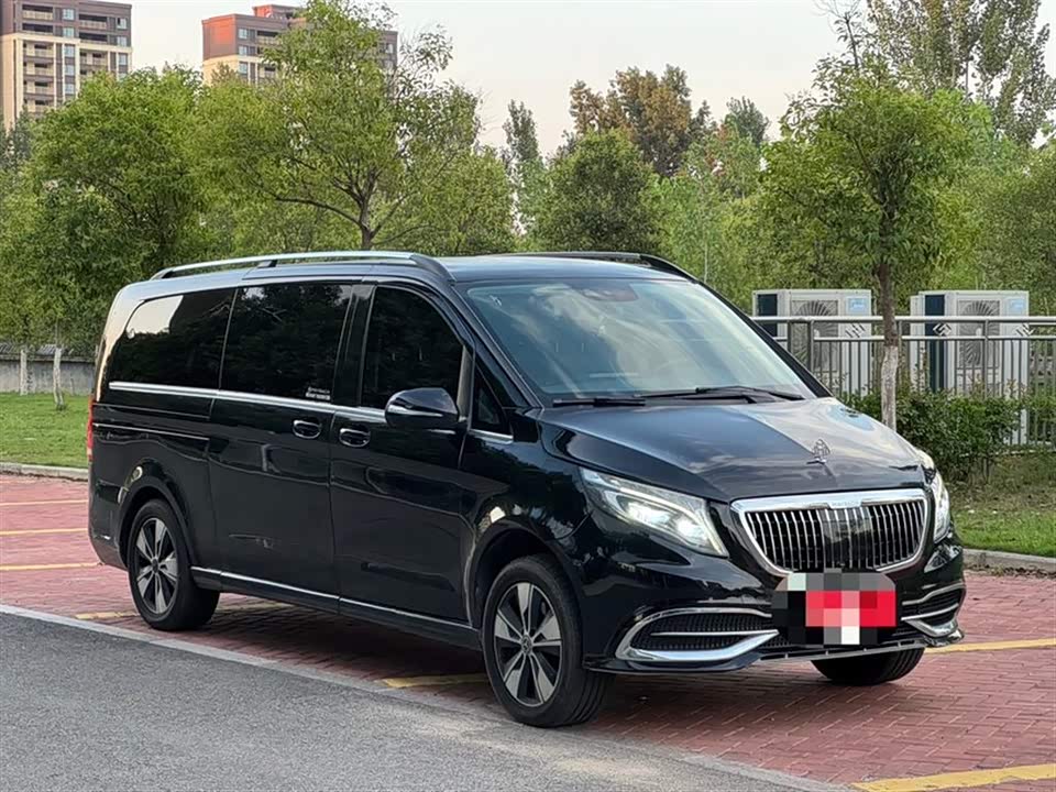 Mercedes-Benz V-class