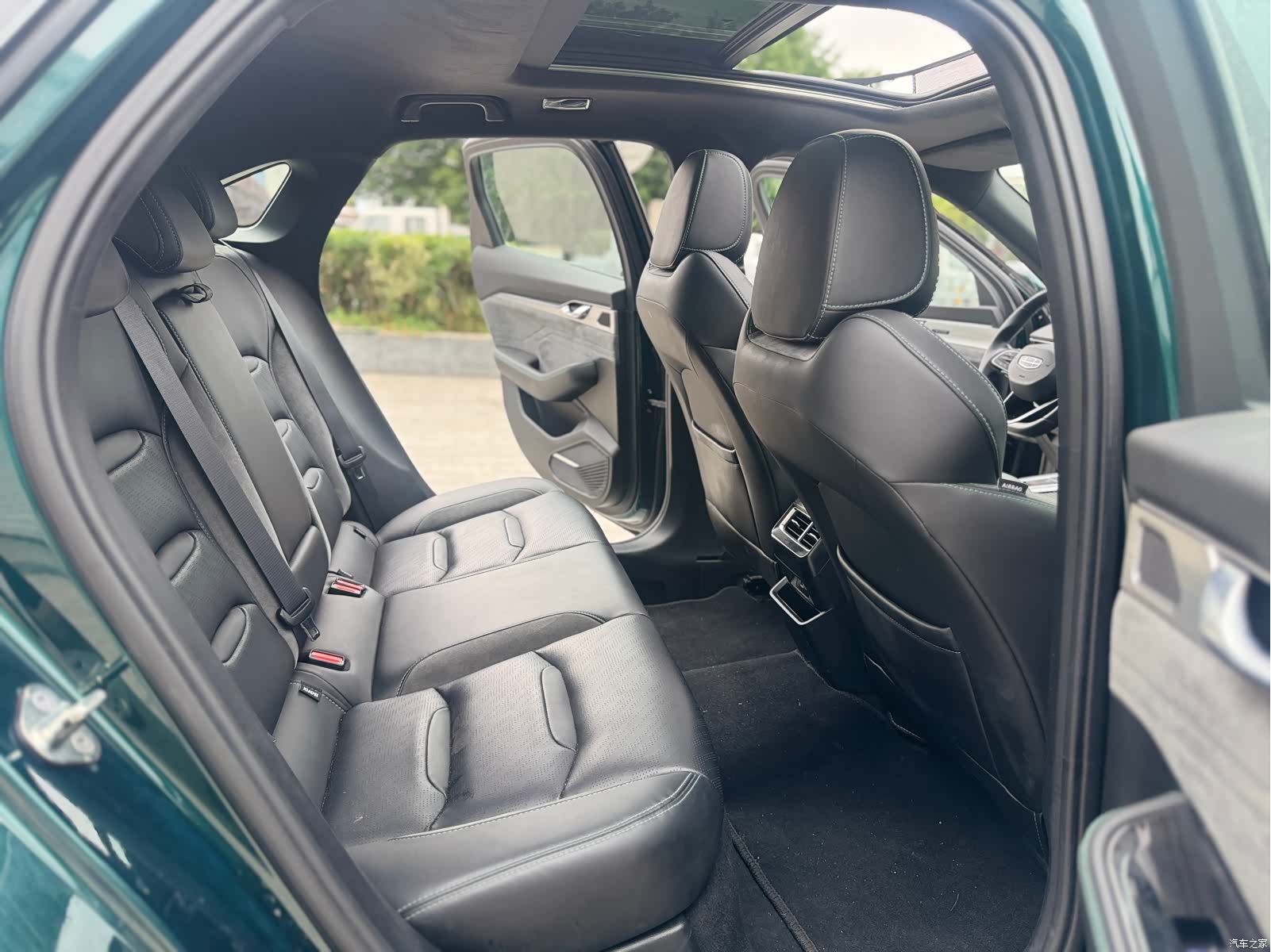 Geely Preface, 2022 13