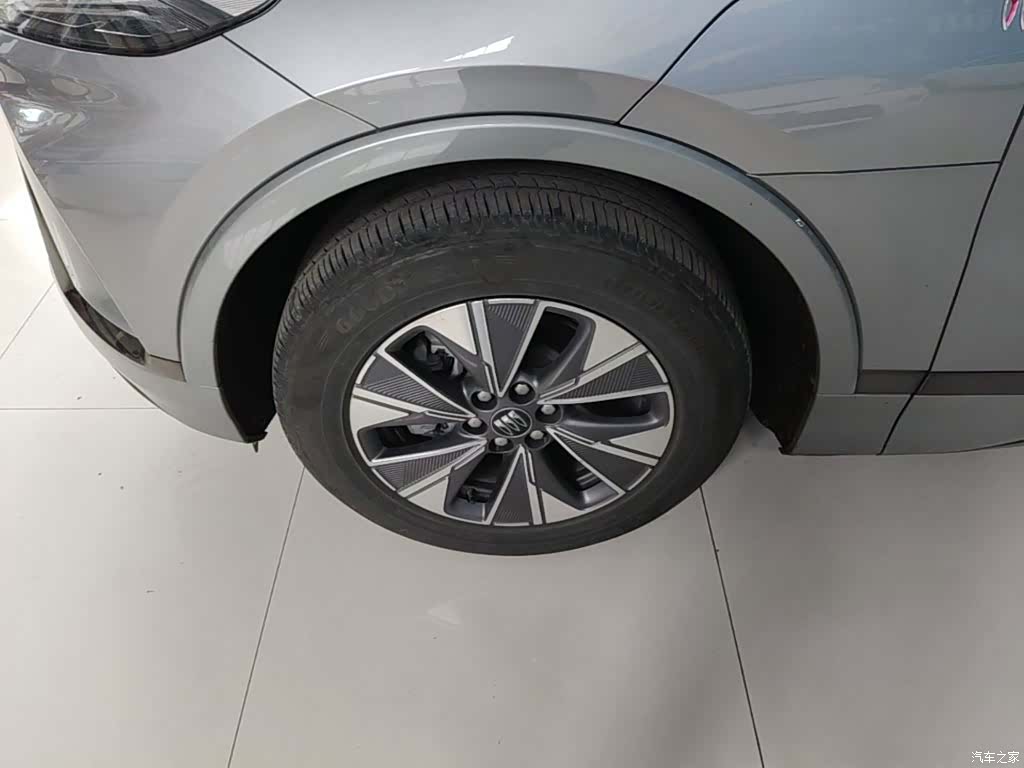 Buick E5, 2023 25
