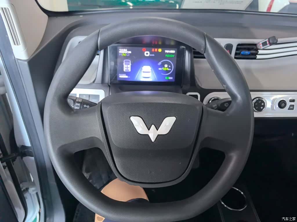 Wuling MINIEV, 2021 11