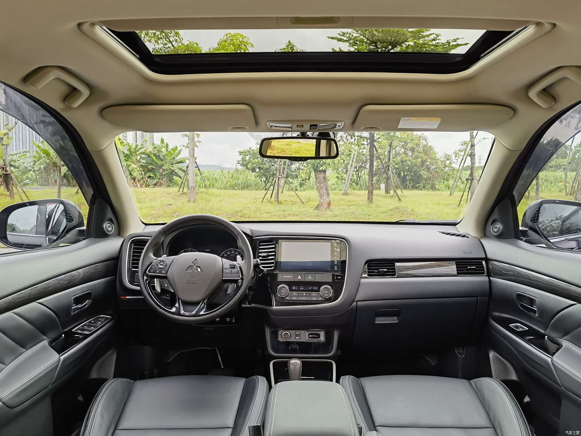 Mitsubishi Outlander, 2020 11