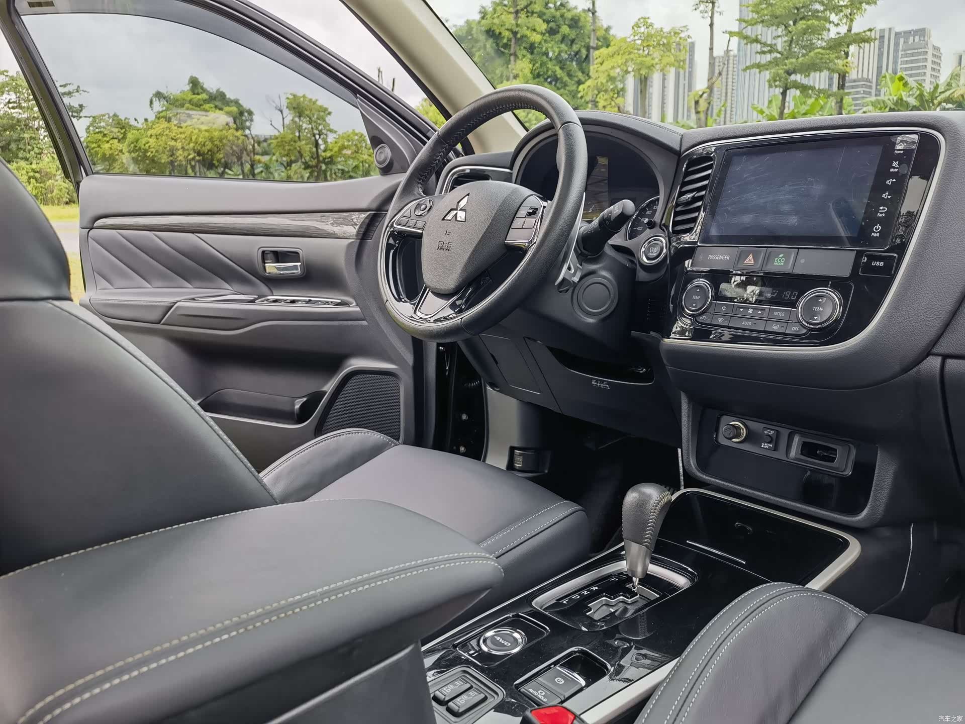 Mitsubishi Outlander, 2020 10