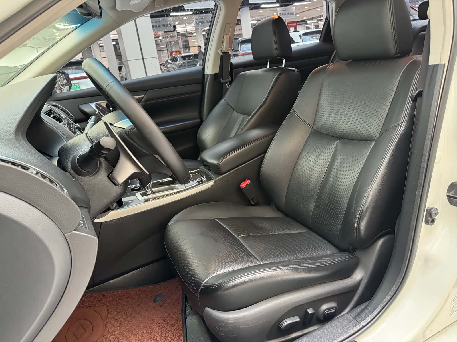 Nissan Teana, 2014 10