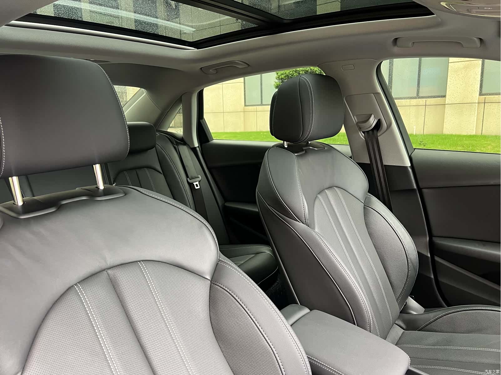 Audi A4L, 2024 22