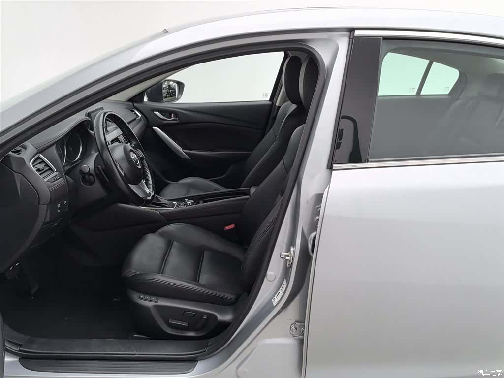 Mazda Atenza, 2017 10