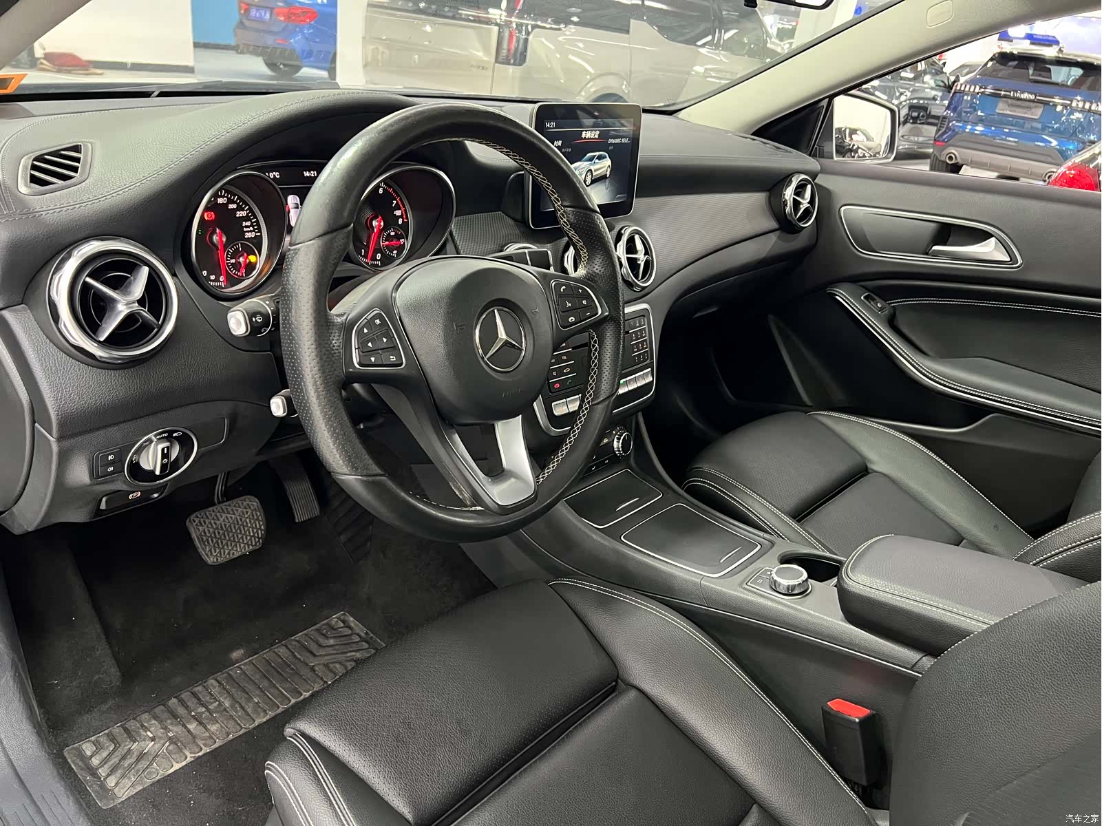 Mercedes-Benz GLA, 2018 11