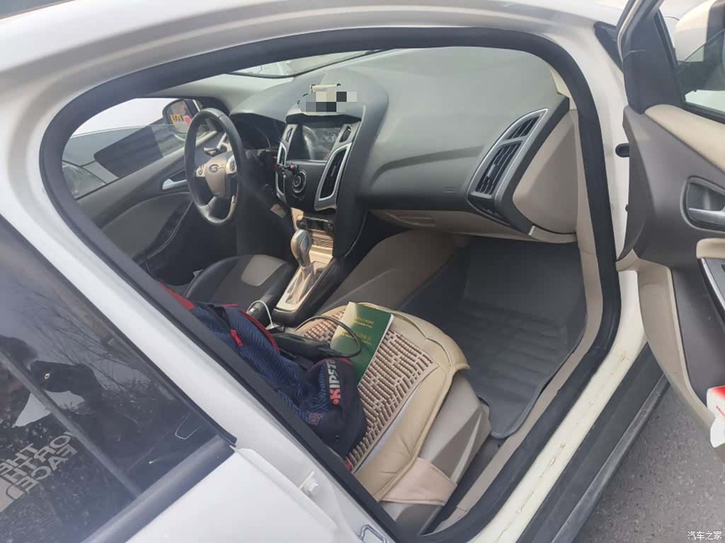 Ford Focus, 2014 20