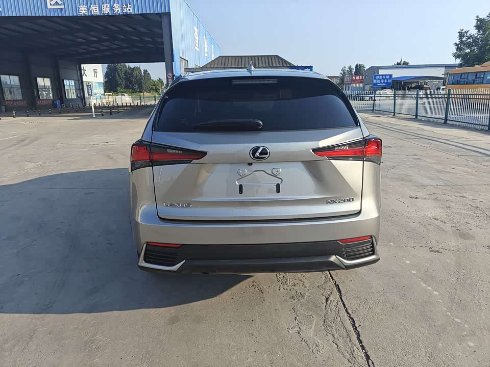 Lexus NX
