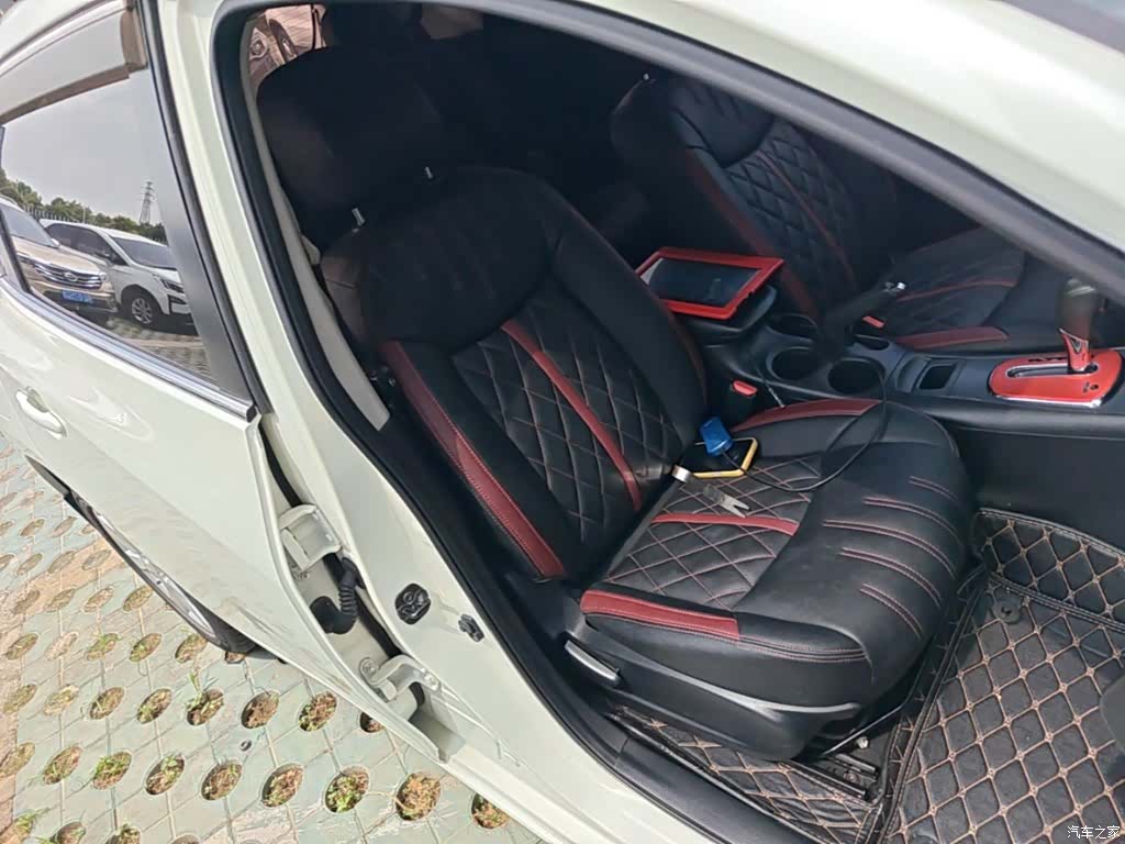 Nissan Tiida, 2016 25