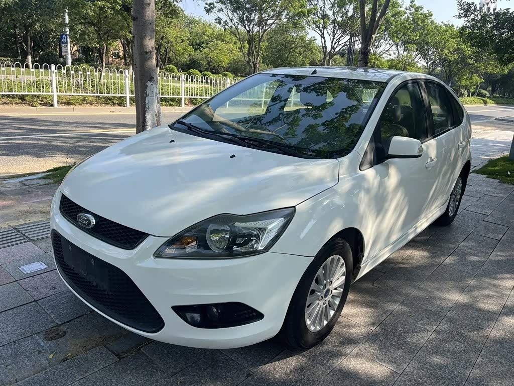 Ford Focus 2013 1.8L AT Fashion