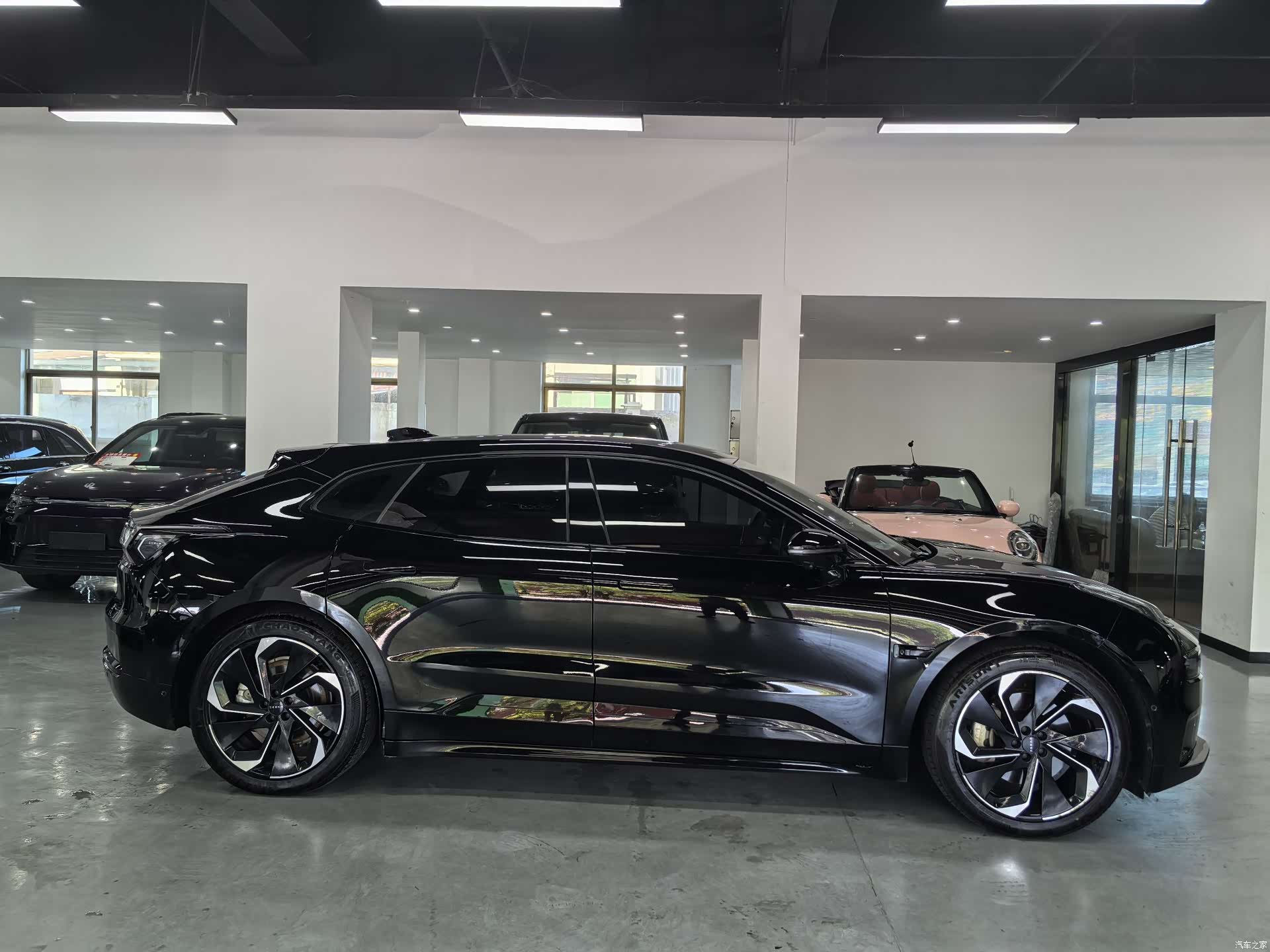 Zeekr 001, 2023 4